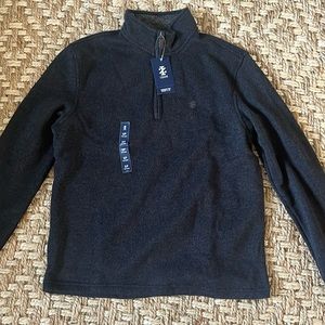 Men’s half zip pullover- Izod small
